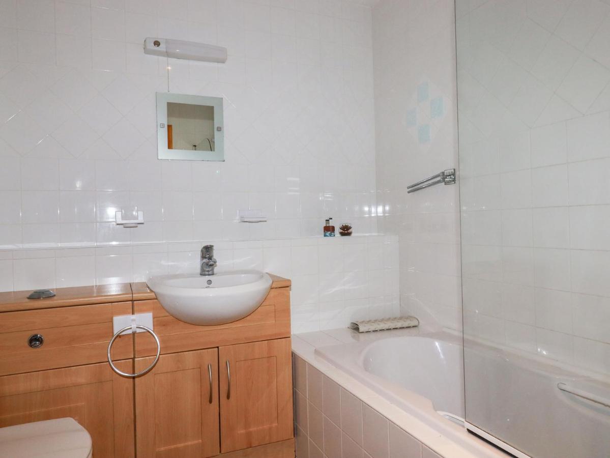 Апартаменты Flat 4 Ньюки Экстерьер фото
